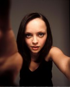 Кристина Риччи (Christina Ricci) Robert Sebree Photoshoot (4xHQ) 889fc7296960382