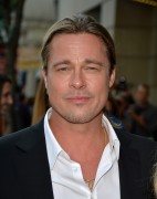 Брэд Питт (Brad Pitt) 12 Years A Slave Premiere during the 2013 TIFF at Princess of Wales Theatre in Toronto (September 6, 2013) - 93xHQ D19a7d299064734