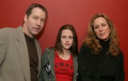 Кристен Стюарт (Kristen Stewart) Sundance Film Festival premiere 'Speak' at Prospector in Park City, 2004-01-20 (16xHQ) 791898305544331