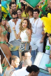 Дженнифер Лопез (Jennifer Lopez) Filming a FIFA World Cup Music Video in Ft. Lauderdale - 2/11/14 - 122 HQ 91c476307474066