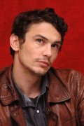 Джеймс Франко (James Franco) '127 Hours' press conference in Toronto,11.09.10 - 11xUHQ Ce4133307596454