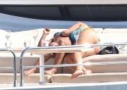 Мелани Браун (Melanie Brown) Bikini Candids on a Yacht in Sydney,09.02.14 - 33xHQ B0d7c3307772397