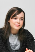 Эллен Пейдж (Ellen Page) Juno Press Conference (06.11.2007) 1f6649308167213