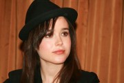 Эллен Пейдж (Ellen Page) To Rome with Love - Portrait Session 2012 - 24xHQ 19eb2c308796510