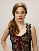 Каролин Давернас (Caroline Dhavernas) Jeff Vespa Portraits, Passchendaele Toronto International Film Festival 2008 Portrait Session 04.09.08 (7xHQ) F48ae8309516113