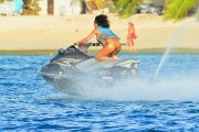 Рианна (Rihanna) On the beach, Barbados, 2013-12-28 (82xHQ) 48b27d309924251