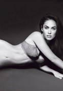 Меган Фокс (Megan Fox) Emporio Armani Underwear & Jeans 2010 Photoshoot - 3xHQ 4c7559312854535