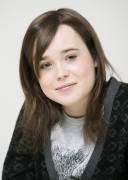 Эллен Пейдж (Ellen Page) Juno Press Conference (06.11.2007) F9926a323174595