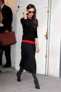 Виктория Бекхэм (Victoria Beckham) 2014-02-28 opens her first shop in shop at Printemps in Paris (56xHQ) D26315324353761