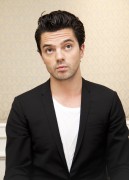 Доминик Купер (Dominic Cooper) The Devil's Double press conference (Los Angeles, July 24, 2011) 7e5794325651525
