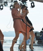 Кайли Миноуг (Kylie Minogue) performs on stage for french tv station Canal+ in Cannes 5/20/14 - 126 HQ/MQ 4a17d0327901744