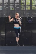 Дженнифер Лопез (Jennifer Lopez) Rehearsing for the IHeartRadio Pool Party in Miami Beach - June 28, 2014 - 91xUHQ 816336336189946