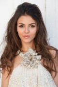 Виктория Джастис (Victoria Justice) Topanga Ranch Motel Fashion Shoot at Topanga Beach in California - January 23, 2011 (442xHQ) 1001a0336573228