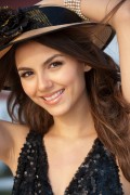 Виктория Джастис (Victoria Justice) Topanga Ranch Motel Fashion Shoot at Topanga Beach in California - January 23, 2011 (442xHQ) 52b623336574027