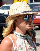 Бритни Спирс (Britney Spears) Out grocery shopping in Thousand Oaks, 10.07.2014 (59xHQ) E049f9338625609
