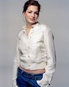 Энн Хэтэуэй (Anne Hathaway) фотограф Chris Militscher, 2004 для журнала Instyle - 7xHQ A98876342590071