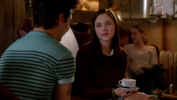 Haley Ramm, Gracie Dzienny - Chasing Life S01E09 What to expect when you're expecting chemo