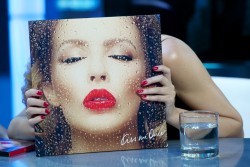 Kylie Minogue - Страница 23 6ea83c348845861