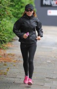Джери Холливелл (Geri Halliwell) Seen out jogging in Hampstead, 26.08.2014 - 18xHQ B9dfd9349071578