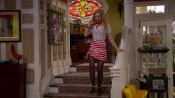 Liv and Maddie - S02E02 Pottery A Rooney - 158 caps