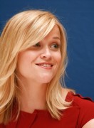 Риз Уизерспун (Reese Witherspoon) 'Water For Elephants' Press Conference (Santa Monica, 02.04.2011) B17172355598903
