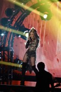 Шакира (Shakira) Billboard Music Awards in Las Vegas - May 18, 2014 - 36xHQ E2be51356873101