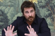 Кристиан Бэйл (Christian Bale) 'American Hustle' press conference (New York, 06.12.2013) 9e4696356887929