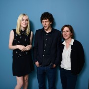 Дакота Фаннинг, Джесси Айзенберг (Jesse Eisenberg, Dakota Fanning) "Night Moves" Portraits by Larry Busacca, Toronto International Film Festival, Toronto, Canada 09/09/2013 - 7xHQ E4ec39357061638