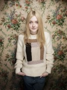 Дакота Фаннинг (Dakota Fanning) Sundance Film Festival 'Very Good Girls' Portraits by Victoria Will (Park City, January 23, 2013) - 8xHQ 161bee357089097