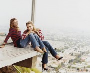 Мэри-Кейт Олсен и Эшли Олсен (Ashley, Mary-Kate Olsen) Jonathan Skow Photoshoot for YM (10xHQ) E09c38358549819
