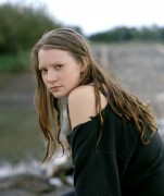 Миа Васиковска (Mia Wasikowska) фотограф Max Doyle, 2009 (11xHQ) 456ade358753161