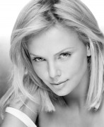 Шарлиз Терон (Charlize Theron) Firooz Zahedi Photoshoot (32xHQ) 0b55fc360252105