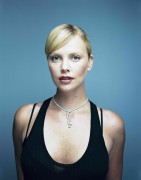 Шарлиз Терон (Charlize Theron) фото Rudy Waks, 2003 - 7xHQ 0e3788360259920