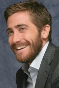 Джейк Джилленхол (Jake Gyllenhaal) Rendition Press Conference 2007 - 54xHQ 447656363035097