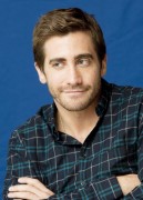 Джейк Джилленхол (Jake Gyllenhaal) "Love and Other Drugs" - Photocall, Los Angeles, 11/07/2010 (8xHQ) 6dcdd1363033487