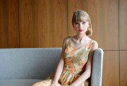 Тейлор Свифт (Taylor Swift) фото the Darling Hotel in Sydney - 10xHQ 502c7c363209412