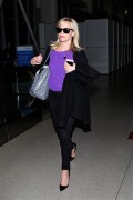Риз Уизерспун (Reese Witherspoon) LAX airport October 30-2014 (52xHQ) E56abe363286004
