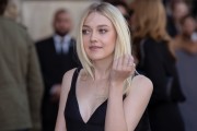 Dakota Fanning - Страница 4 38e7b5364176783