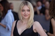 Dakota Fanning - Страница 4 5c94eb364176773