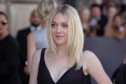 Dakota Fanning - Страница 4 E1bb6d364176779