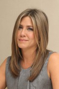 Дженнифер Энистон (Jennifer Aniston) Cake & Horrible Bosses 2 press conference (Los Angeles, November 20, 2014) 2d57cc366914779
