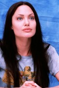 Анджелина Джоли (Angelina Jolie) Lara Croft Tomb Raider press conference (2001) 613e1a367511677