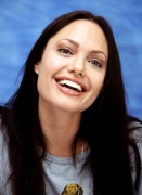 Анджелина Джоли (Angelina Jolie) Lara Croft Tomb Raider press conference (2001) Ed8911367511699