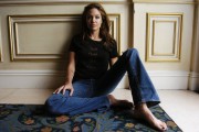 Анджелина Джоли (Angelina Jolie)   Susan Watts Photoshoot 2004 (6xHQ) 6e3d81367520563