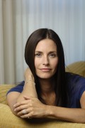 Кортни Кокс (Courteney Cox) фотограф Chris Pizello, 2005 - 6xHQ 1da564367853387