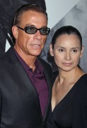 Жан-Клод Ван Дамм (Jean-Claude Van Damme) Premiere of The Expendables 2 at Grauman's Chinese Theatre in Los Angeles,15.08.2012 - 77хHQ Ff2d06371204454