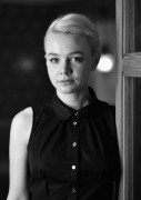 Кэри Маллиган (Carey Mulligan) Portaits at the Dubai Film Festival - 13.12.2010 (17xHQ) Af40b5379449505