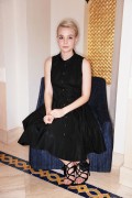 Кэри Маллиган (Carey Mulligan) Portaits at the Dubai Film Festival - 13.12.2010 (17xHQ) B103d1379449591