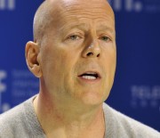 Брюс Уиллис (Bruce Willis) Looper Press Conference during the 2012 Toronto International Film Festival in Toronto,06.09.2012 - 41xHQ 11b0ff381288275