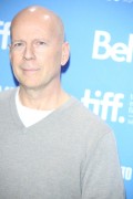 Брюс Уиллис (Bruce Willis) Looper Press Conference during the 2012 Toronto International Film Festival in Toronto,06.09.2012 - 41xHQ F5497d381287813